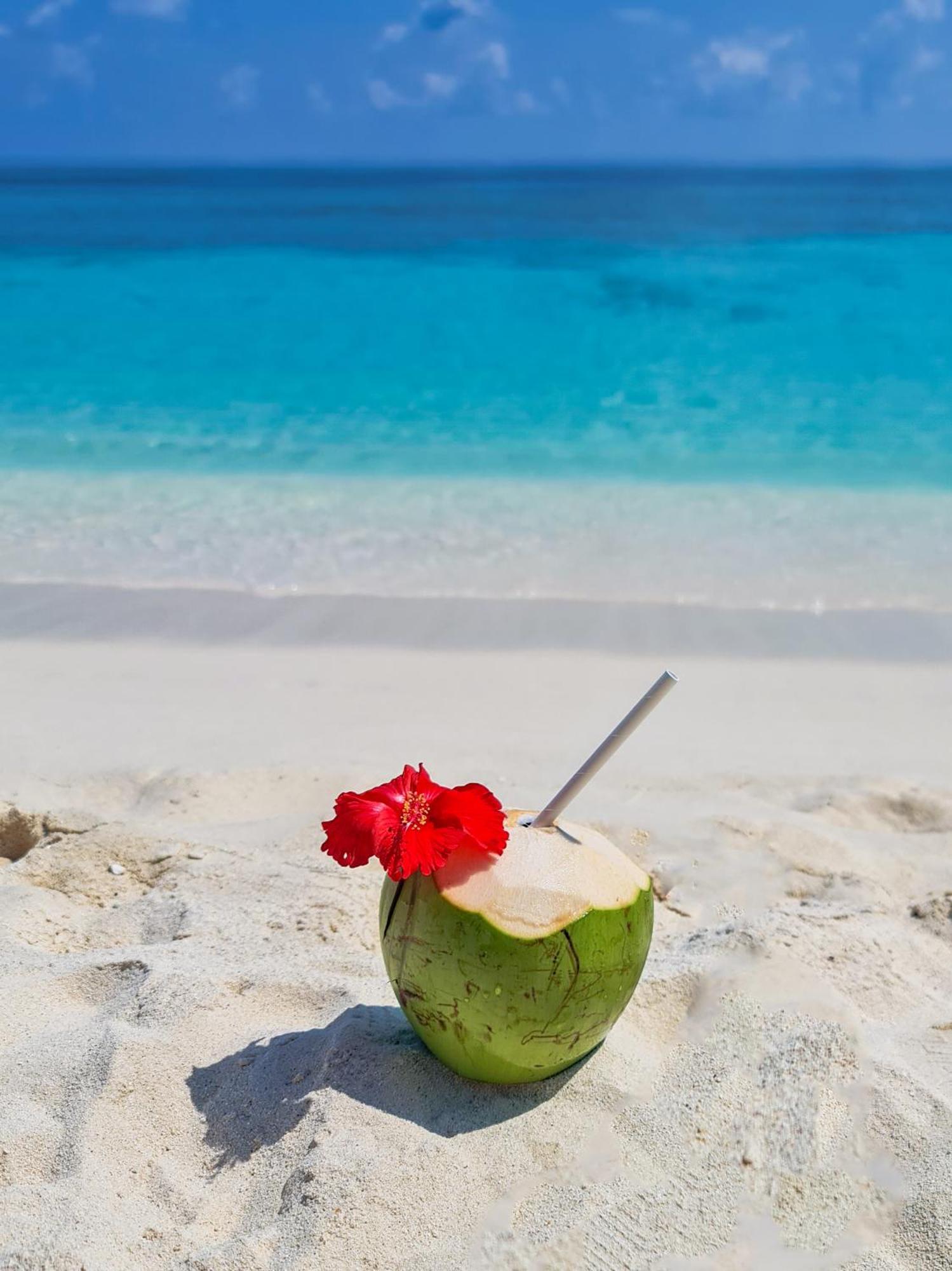 Ukulhas Villa Oceanview Hotel & Spa Kültér fotó