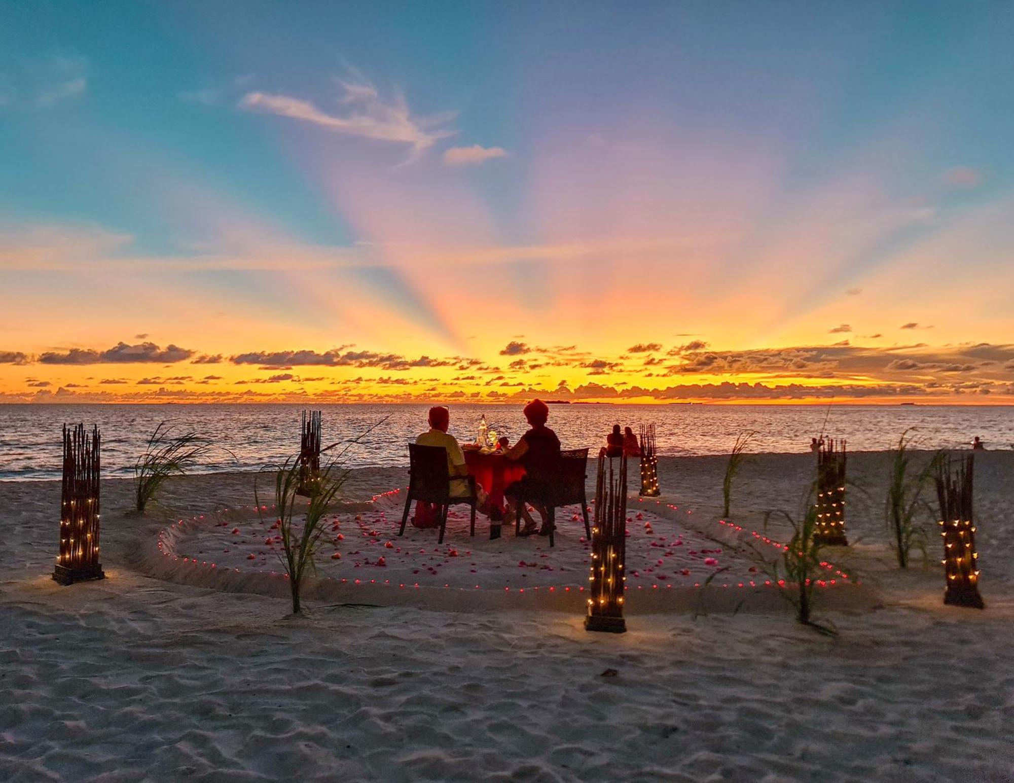 Ukulhas Villa Oceanview Hotel & Spa Kültér fotó