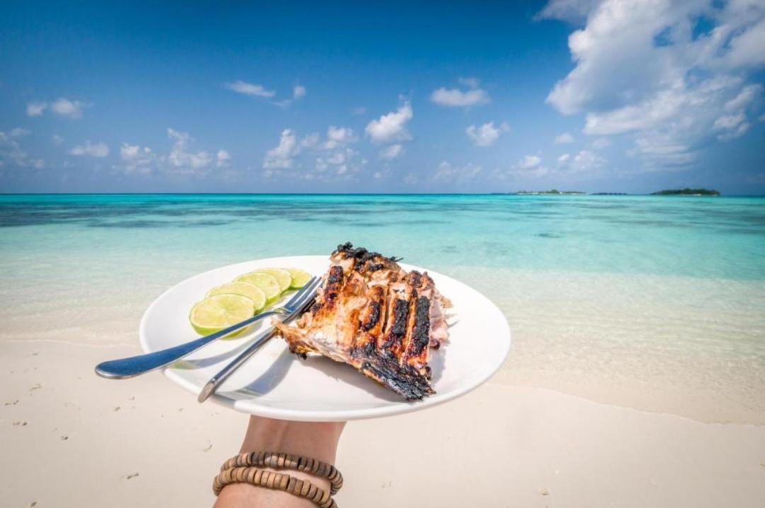 Ukulhas Villa Oceanview Hotel & Spa Kültér fotó