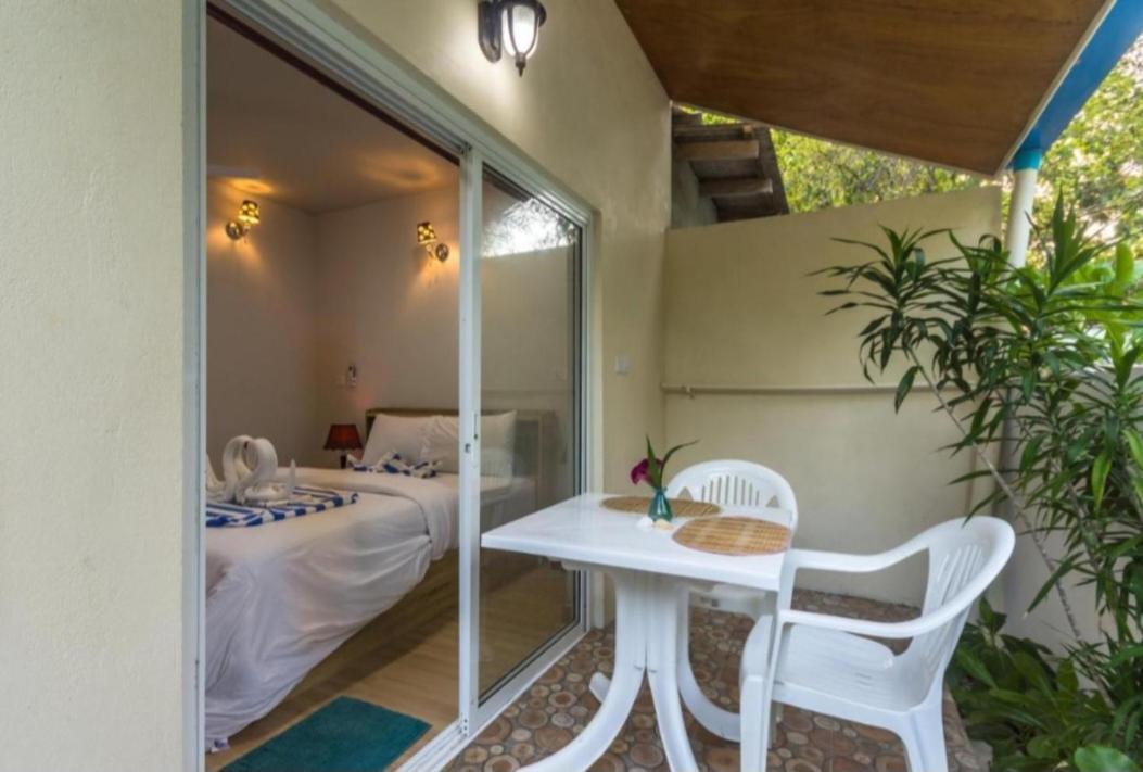 Ukulhas Villa Oceanview Hotel & Spa Kültér fotó